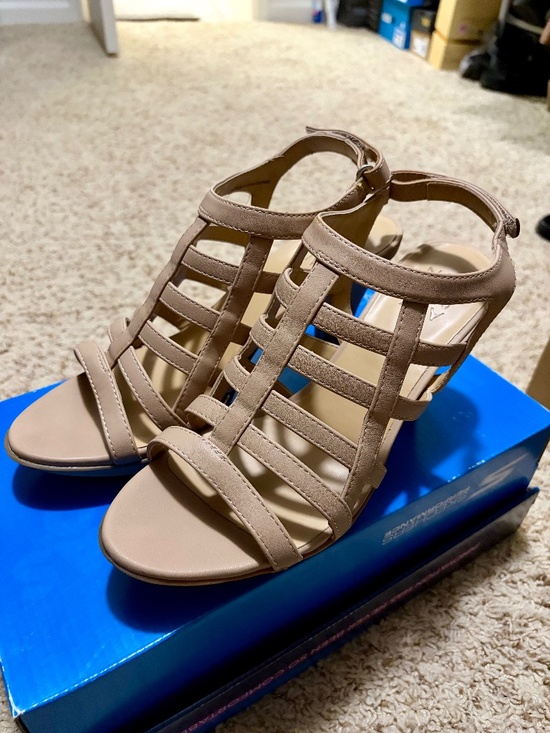 Naturalizer Shoes - Beige Naturalizer Baylor Sandals, 9M